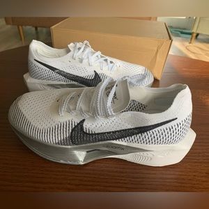 NEW Nike ZoomX Vaporfly Next% 3